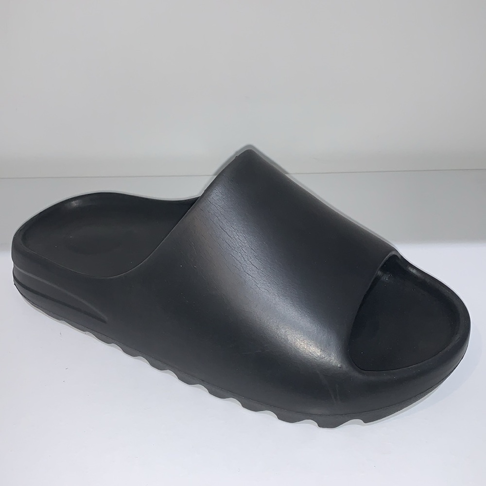 BLACK SLIDES - Picture 1 of 4